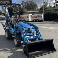 TRACTOR LS MT125 HST CON CARGADOR Y RETROEXCAVADORA EN VENTA