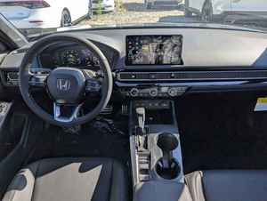 Mejor Oferta del Mercado 2025 Civic Híbrido Sport Touring FWD 4 Puertas, Motor 2.0L 16 Válvulas DOHC en Línea de 4 Cilindros - Product Image 5