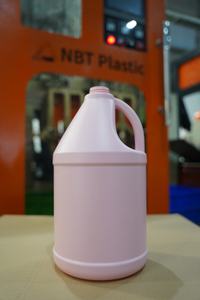 Vietnam Factory's <b>Top</b> Selling HDPE 5L Watering Can Convenient Household Plant <b>Spray</b> Bottle Pump Seal High Plastic Bottles - Product Image 3