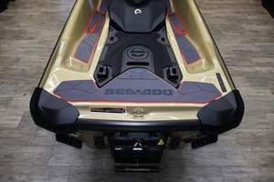 ENVÍO GRATUITO Moto Acuática Sea-Doo RXP-X 325 Tech BRP Premium A iBR 2025 en Color Bronceado Metálico/Rojo Lava + REMOLQUE GRATIS - Product Image 5