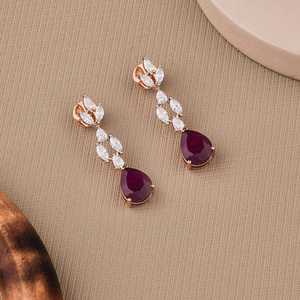 Venta al por mayor de calidad superior cónica Baguette corte Moissanite tenis collar compromiso Boda nupcial regalo capas gargantilla - Product Image 3