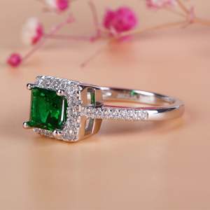 Jeulia Halo Princess Cut 18K Gold Plated <b>Sterling</b> <b>Silver</b> <b>Engagement</b> <b>Ring</b> - Product Image 4