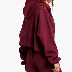 Top Corto de Alta Calidad, Diseño a Precio de Mayoreo 2026, Chándal de Color Sólido para Mujer con Diseño de Logotipo Personalizado / Informal y Económico - Product Image 6