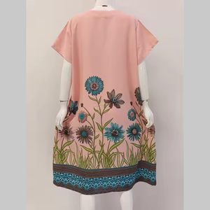 Vestido corto informal y elegante para mujer, con mangas cortas y opciones de botones completos, en material de rayón. - Product Image 2