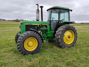 PROVEEDOR VERIFICADO DE JOHN DEE RE 4055 USADO DE 1989, 126 HP, MFWD - Product Image 3