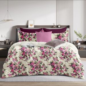 Comfortable Double Bedsheet 120GSM Elegant Soft Touch Bedding Set Designed To Fit <b>King</b> <b>Size</b> <b>Beds</b> And Bedrooms - Product Image 3