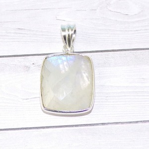 Regalo indio de la mejor calidad para niñas, colgante Simple de piedra lunar, colgante de collar de piedras preciosas de Plata de Ley 925 con joyería de sello 925 - Product Image 2