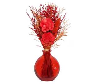 Jarrón Redondo con Flores de Floración Carmesí: Arreglo Floral Artificial Rojo Vibrante en un Moderno Jarrón Redondo de Vidrio - Product Image 3