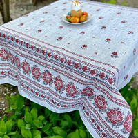 Ensemble de nappes et de serviettes de table vintage en coton tissé brodé, écologiques et personnalisables |   Point de croix moderne, style cottage chic pour mariage