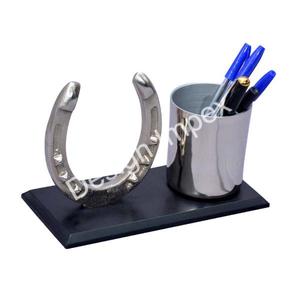Tendencia de buena calidad nuevo soporte de pluma único de aluminio estilo de herradura nuevo atractivo soporte de pluma decorativo de escritorio ecológico - Product Image 1