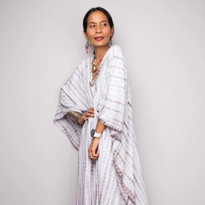 Kaftan en soie blanche, longue robe d'été vintage à manches longues, vêtements de détente, cadeau de Noël pour elle - Product Image 1