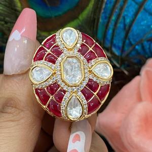 Anillo elegante ajustable Kundan Real chapado en oro de alta calidad para función y colección de ropa de boda para mujer - Product Image 1