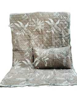 100% algodón edredón colcha sábanas diseños personalizados en blanco otros colores hechos a mano en Mumbai India para decoración de dormitorio - Product Image 2