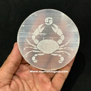 Hermosa Placa de selenita con forma de círculo de cristal blanco, diseño del zodiaco del cáncer grabado a mano, carga de Muntaha, otras artesanías de cristal - Product Image 1