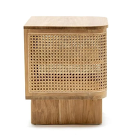 Table de chevet moderne en bois massif faite à la main avec rangement et détails en rotin