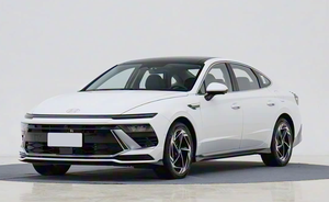 Sedán Premium 2024 con Motor 1.5T, Volante a la Izquierda, 5 Plazas, Techo Solar Eléctrico, Pantalla Táctil LCD de 12.3 Pulgadas, Alto Rendimiento y Eficiencia de Combustible - Product Image 2