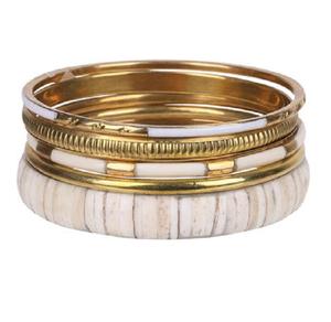 Vente de gros Bracelets en résine faits à la main avec motif fumée Bracelets en bois perles et diamants pour mariages fêtes et cadeaux - Product Image 3