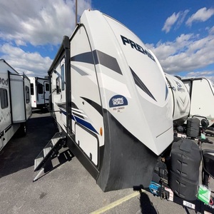 Utilisé 2022 Keystone P-r-e-m-i-e-r 19F-B - Product Image 1