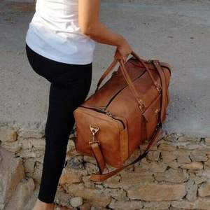 กระเป๋าเดินทางทรงดัฟเฟิลกีฬาหนังแท้ทำด้วยมือมีซิปสไตล์ทันสมัยใส่ได้ทั้งชายและหญิง - Product Image 6