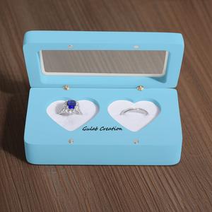 Caja de anillo de madera turquesa para bodas, soporte de portador de anillo de doble corazón para ceremonias de compromiso, decoración de madera hecha a mano - Product Image 1