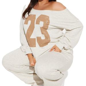 Survêtement oversize pour femme à épaules dénudées, 100 % coton molletonné avec 23 motifs, style streetwear décontracté, fabrication OEM ODM sous marque privée - Product Image 3