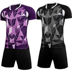 Vêtements de football pour hommes avec logo personnalisé Prix de gros et conception d'ensembles de découpe automatisée par service OEM - Product Image 2