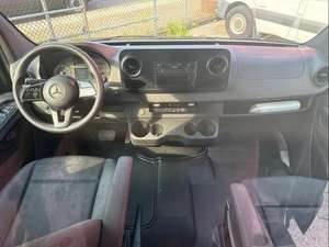 Usado 2019 Mer-cedes-Ben-z Sprinter 3500 Techo alto - Product Image 3