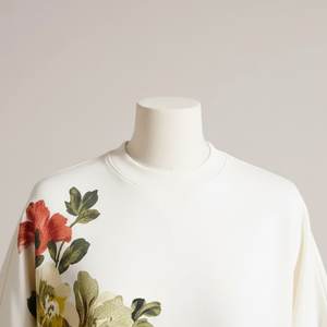 Wholesale Custom Printed Logo <b>White</b> Casual <b>Women's</b> <b>Sweatshirts</b> Warm Winter Highstreet Breathable <b>Women's</b> <b>Sweatshirts</b> Outwears - Product Image 4