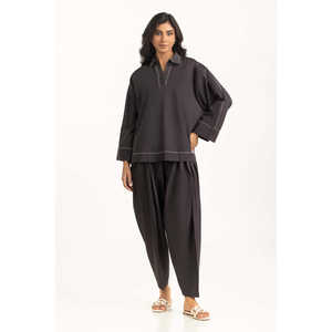 ชุดเซ็ต 2 ชิ้น เสื้อเบลเซอร์ผ้าซาตินลำลองสำหรับผู้หญิง IUSTTS-1312 และกางเกงขายาว ไซส์ XS/XS ชุดเข้าชุดย้อมสีแบบ Lawn Dyed - Product Image 3