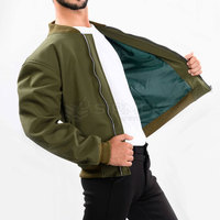Blouson d'hiver décontracté moderne pour homme, léger, confortable, pour un usage quotidien, avec doublure douce et fermeture éclair fluide.