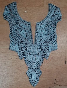 สร้อยคอสแตนเลสสำหรับผู้หญิงแบบปรับได้แผ่นปะโลหะสีทองพร้อมโซ่คล้องคอแบบหนีบ - Product Image 3