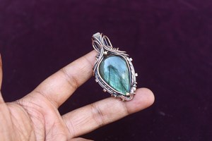 Colgante de envoltura de alambre de cobre labradorita, joyería única, diseño de piedras preciosas llamativas, colgante pulido oxidado, Idea de regalo - Product Image 5