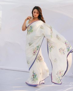 Sari de lino puro de diseñador indio con hermosa impresión digital y trabajo elegante para bodas y fiestas hecho de seda - Product Image 1