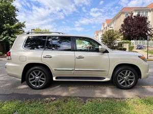 Lexus LX 570 d'occasion 2015 à prix bas à vendre - Product Image 4