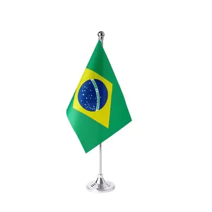 Neue luxuriöse brasilianische Tischflaggen importierte Seiden-Doppelseitiggedruckte Flaggen mit Edelstahl-Säulenständer Mini-Schreibtisch Brasilien-Flagge