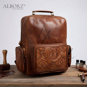 Nouveau sac à dos pour femme, en cuir véritable, fait à la main, style bohème, pour le collège, vente en gros, tendance - Product Image 1