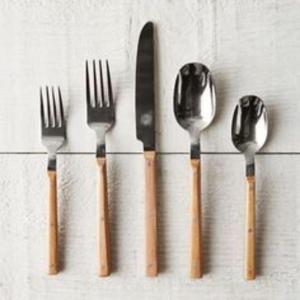 Ensemble de couverts à manche en résine astucieusement conçu avec une superbe configuration de salle à manger polie en acier inoxydable fini et de qualité professionnelle - Product Image 6