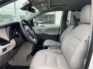 Minivan Usada de 5 Pasajeros, Modelo 2024-2025, Tracción Delantera, Transmisión Automática, Asientos de Cuero, Rines R18, en Buen Estado - Product Image 3