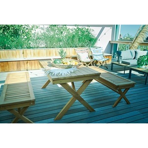 Ensemble table et banc pliants en bois de teck durable pour la salle à manger ou le jardin au design minimaliste et élégant - Product Image 2