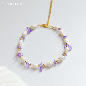 Pulsera de Conchas Originales con Piedras Naturales Hecha a Mano con Cuentas Intrincadas, una Elegante Pulsera con Dije, Perfecta para Regalar - Product Image 2