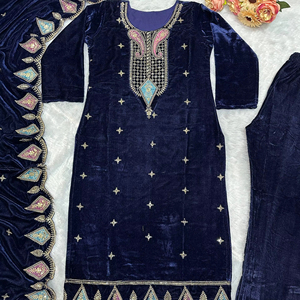 Ensemble Kurta pour femmes de créateur vintage pour les fêtes avec dupatta - Product Image 1