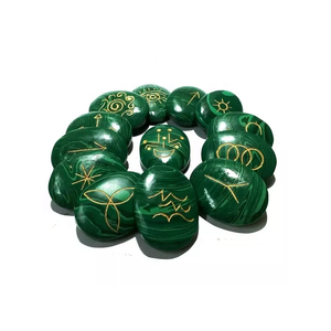 Alta calidad Karuna golpe forma de malaquita piedra ovalada 13 piezas Karuna conjunto de piedras preciosas de cristal curativo natural Karuna Set al por mayor - Product Image 2