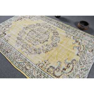 พรมตุรกีวินเทจคลาสสิกสีเหลืองเบจ5.6x8.5ฟุตขนสัตว์แฮนด์เมดดีไซน์งานเย็บปะสำหรับข้างเตียงทรงสี่เหลี่ยมผืนผ้าด้านหลังทำจากยาง - Product Image 4