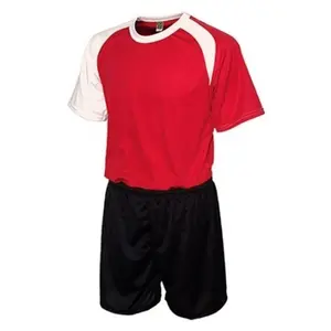 Neuankömmling Custom Kids Football Jersey Fußball trikots mit Socken Fußball uniform Custom Print Fußball Promotion