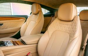 IMPRESIONANTE Bentley Continental GT AWD V8 2021 con Motor de 8 Cilindros, Transmisión Automática y Pantalla Táctil - Product Image 5