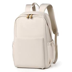 Sac à dos polyvalent et imperméable pour les voyages d'affaires, les étudiants, avec compartiment pour ordinateur portable antichoc, design moderne et tendance, fabriqué au Vietnam - Product Image 1