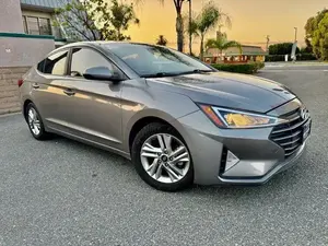 Hyunda ELANTRA SEL 2020 - Product Image 3