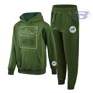 Ensemble de survêtement pour hommes New Regular Fit Winter : Sweat à capuche imprimé vert olive et pantalon de jogging, style Anime - Product Image 1