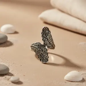 Bague en argent 925 vintage avec feuille de marcassite pour femmes - tendance et taille unique - Product Image 2