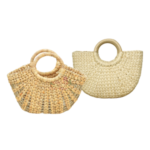 กระเป๋าผ้าทอมือความจุขนาดใหญ่ที่มีพื้นผิวเรียบง่ายและมีที่จับที่แข็งแรงเหมาะสำหรับการเดินทางหรือการช้อปปิ้งในตลาด - Product Image 1